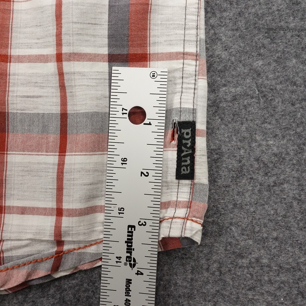Prana Short Sleeve Shirt Men's Medium Plaid Button Up Pocket Red - Picture 10 of 10